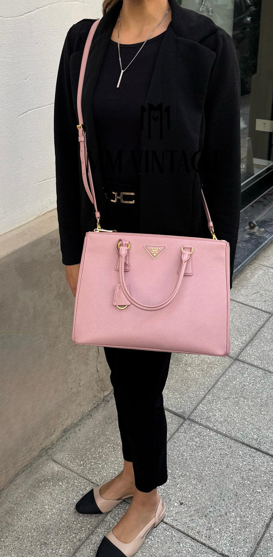 Borsa Galleria Large in Saffiano Prada