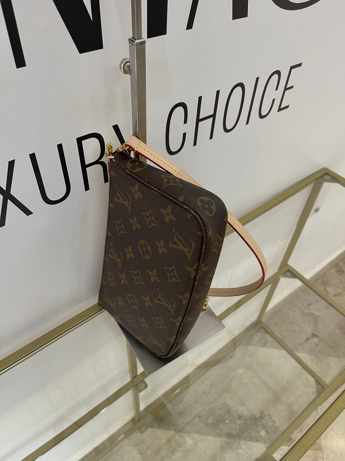 Pochette Accessoires Monogram Louis Vuitton