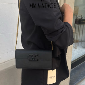 Wallet On Chain VLogo Signature Valentino Garavani