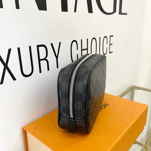Trousse Toilette PM Damien Graphite Louis Vuitton