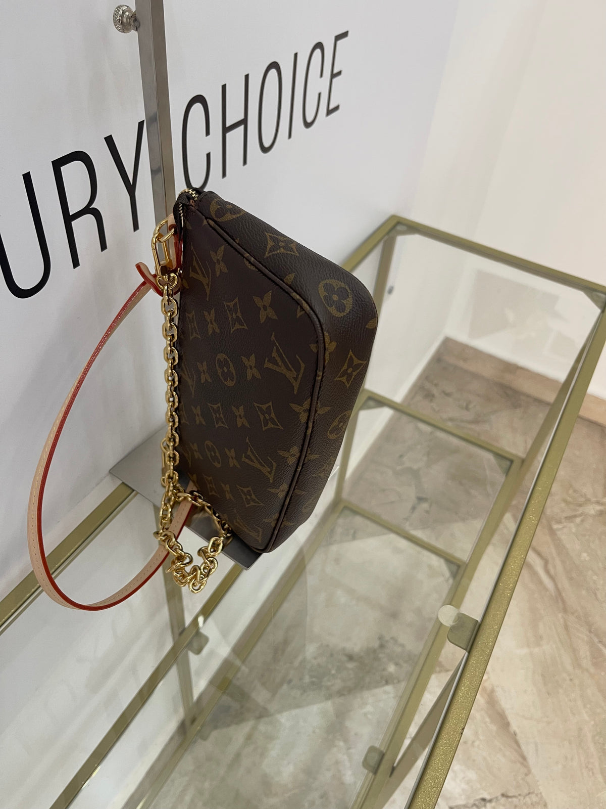 Pochette Accessoires Monogram Louis Vuitton