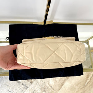 Borsa Chanel 19