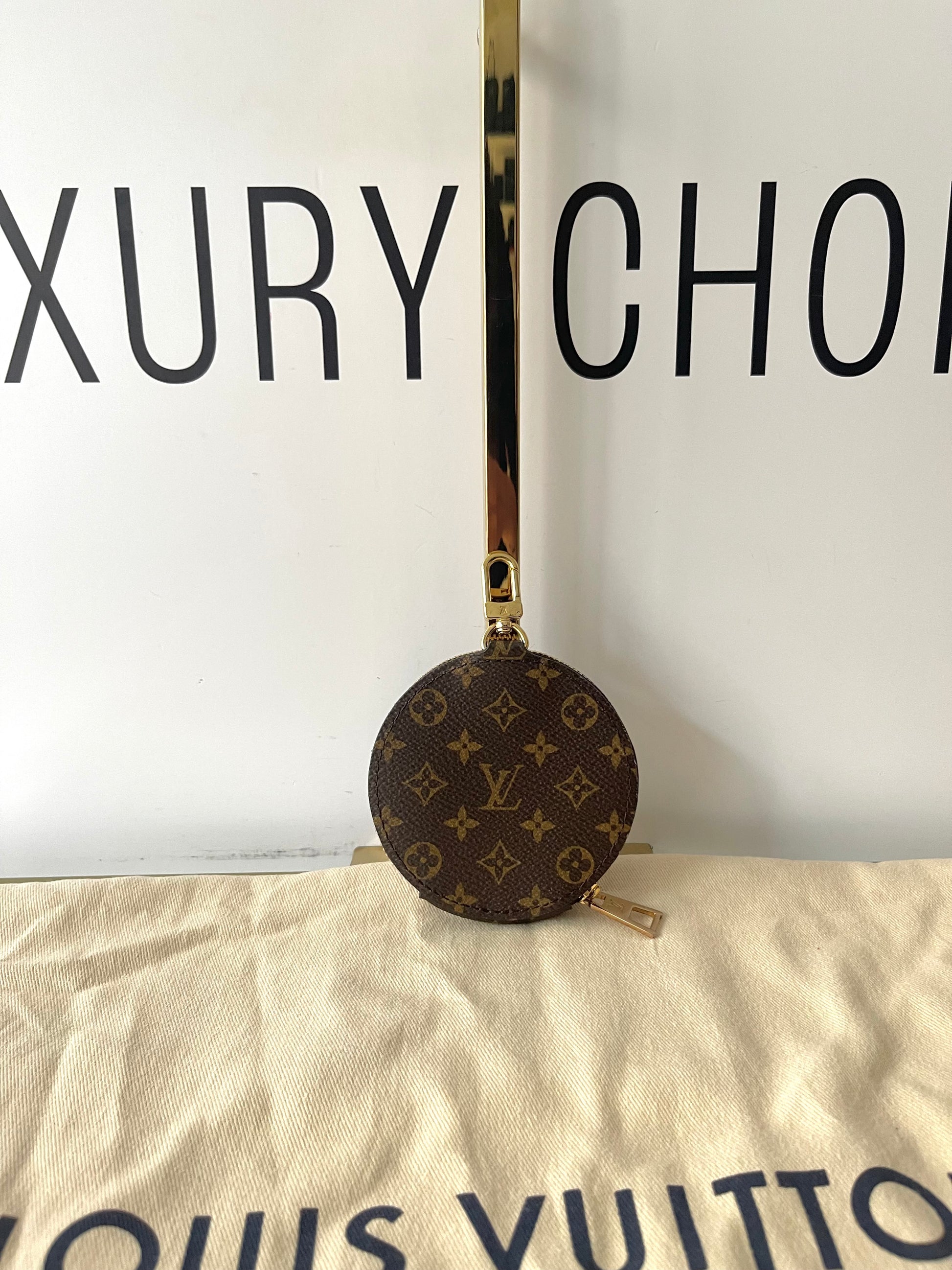 Borsa OnTheGo PM Monogram Reverse Giant Louis Vuitton