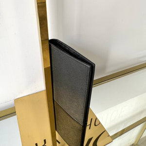 Portafoglio in Saffiano nero Prada