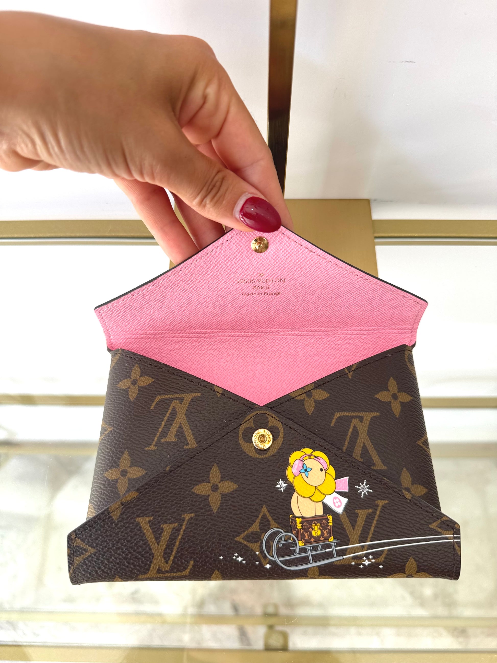 Kirigami Medium Monogram Vivienne Christmas Animation Louis Vuitton LIMITED EDITION