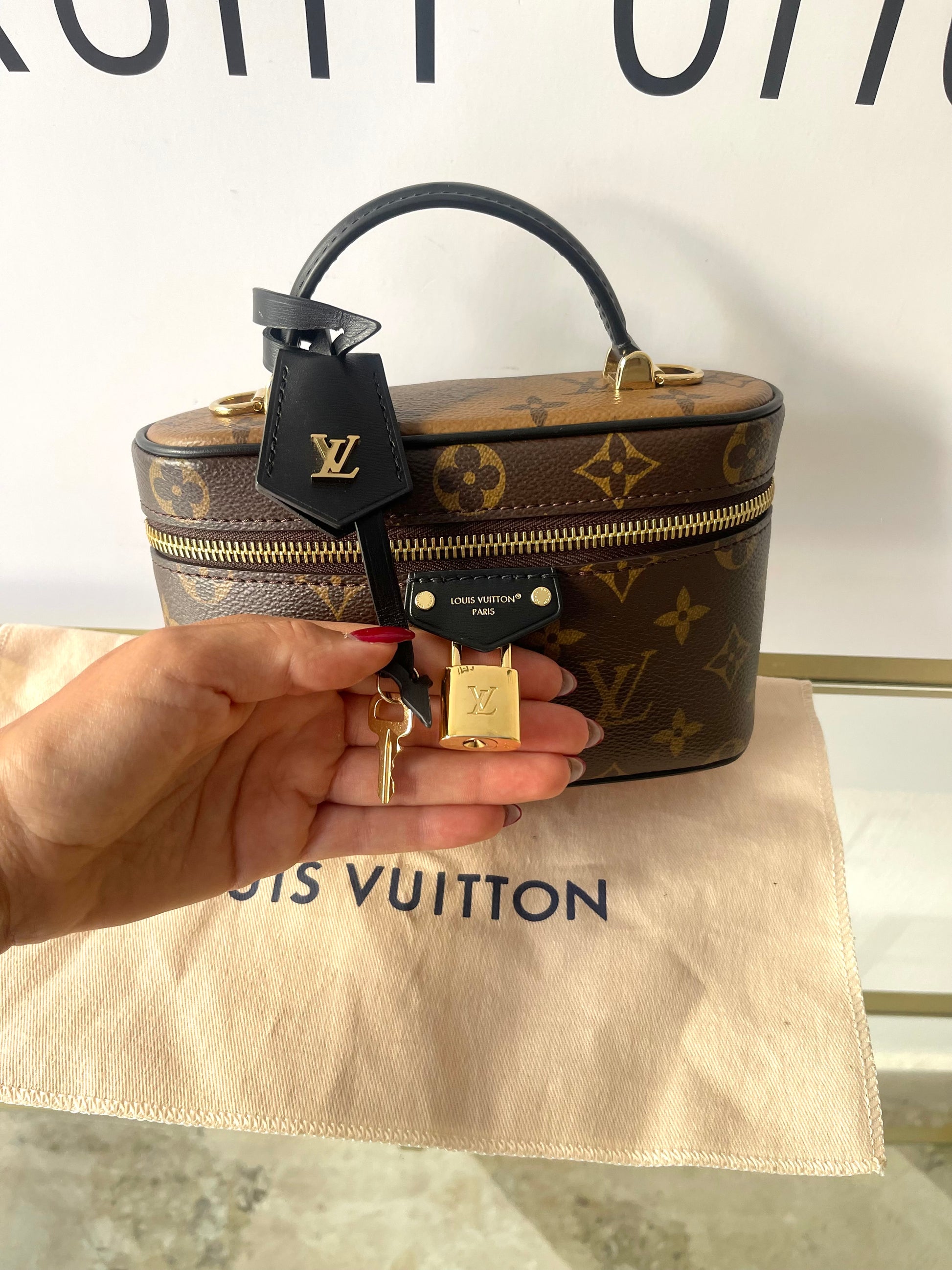 Borsa Vanity PM Monogram Reverse Louis Vuitton