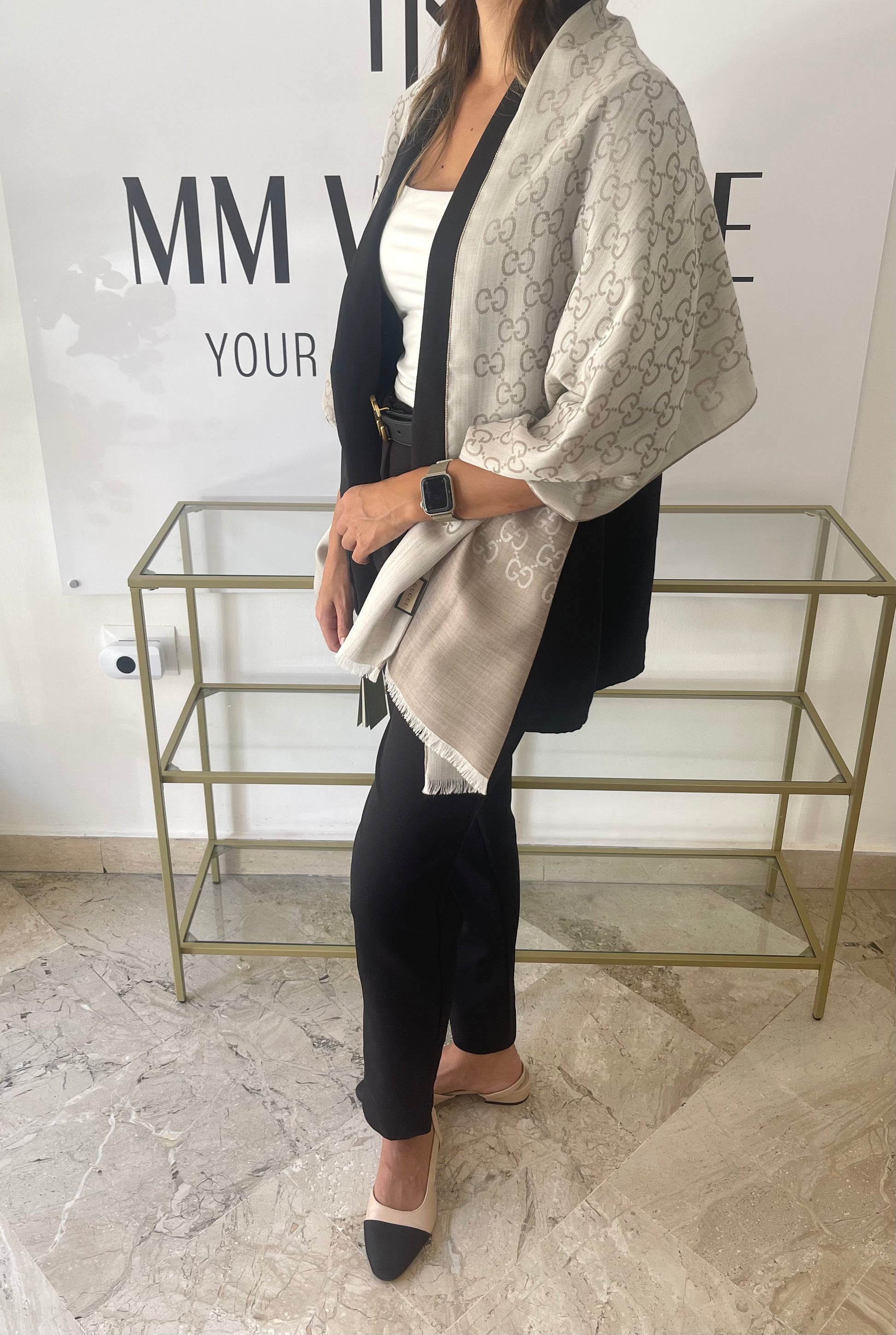 Stola GG  in lana e seta reversibile Gucci