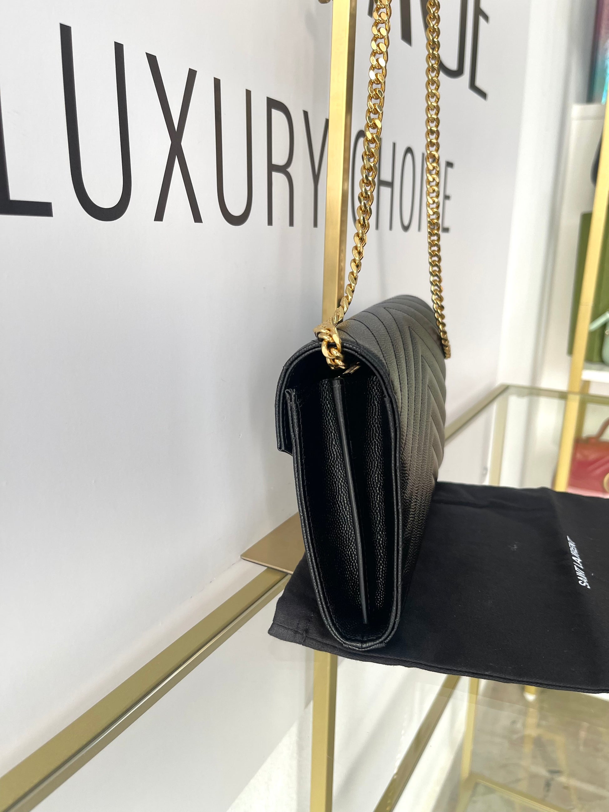 Wallet On Chain Cassandre Saint Laurent