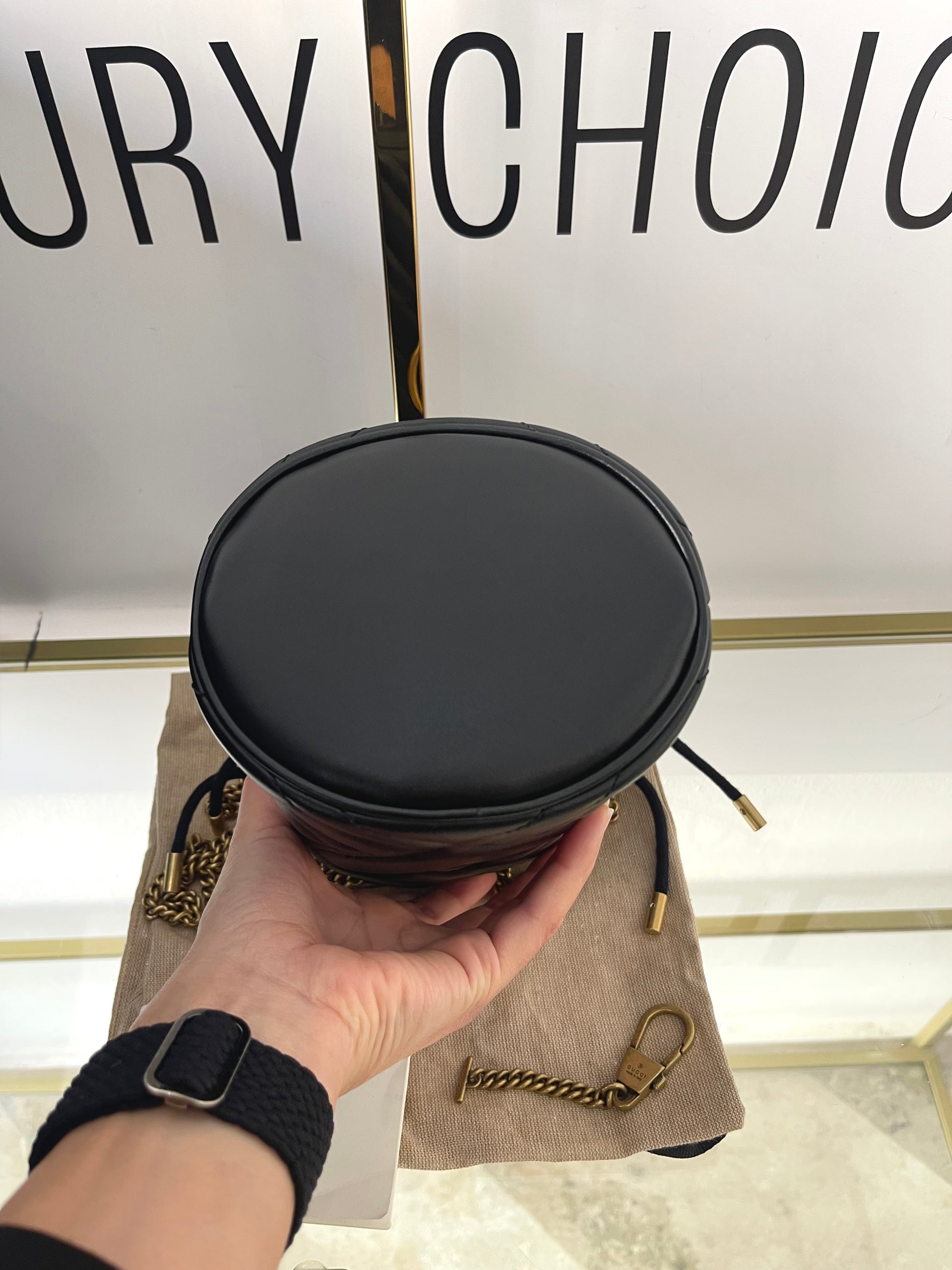 Borsa a secchiello GG Marmont Gucci