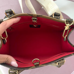 Borsa OnTheGo PM Monogram Reverse Giant Louis Vuitton