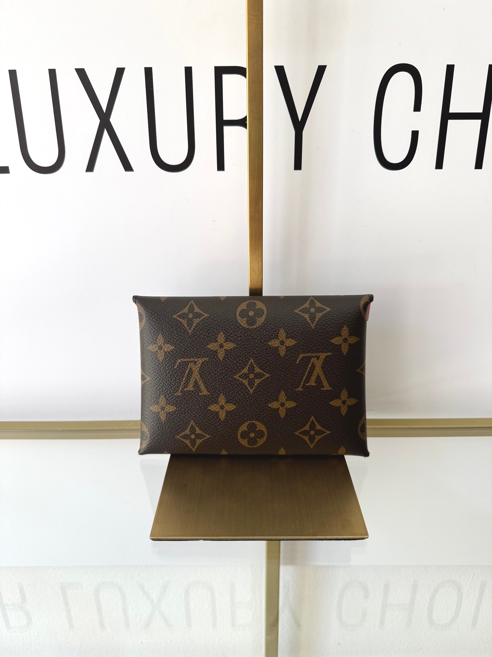 Kirigami Medium Monogram Vivienne Christmas Animation Louis Vuitton LIMITED EDITION