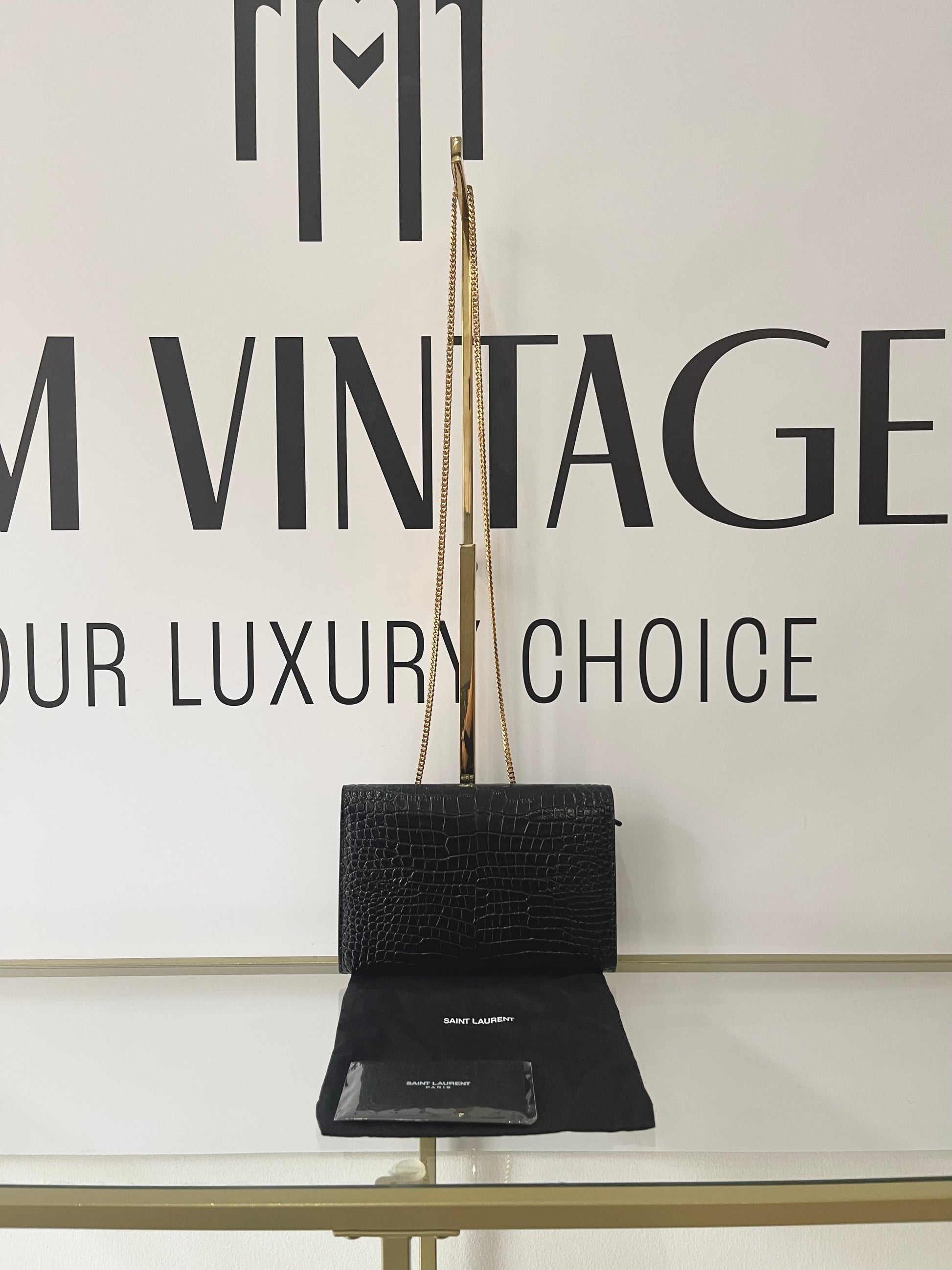 Wallet On Chain Cassandre Saint Laurent