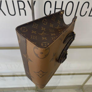 Borsa OnTheGo PM Monogram Reverse Giant Louis Vuitton