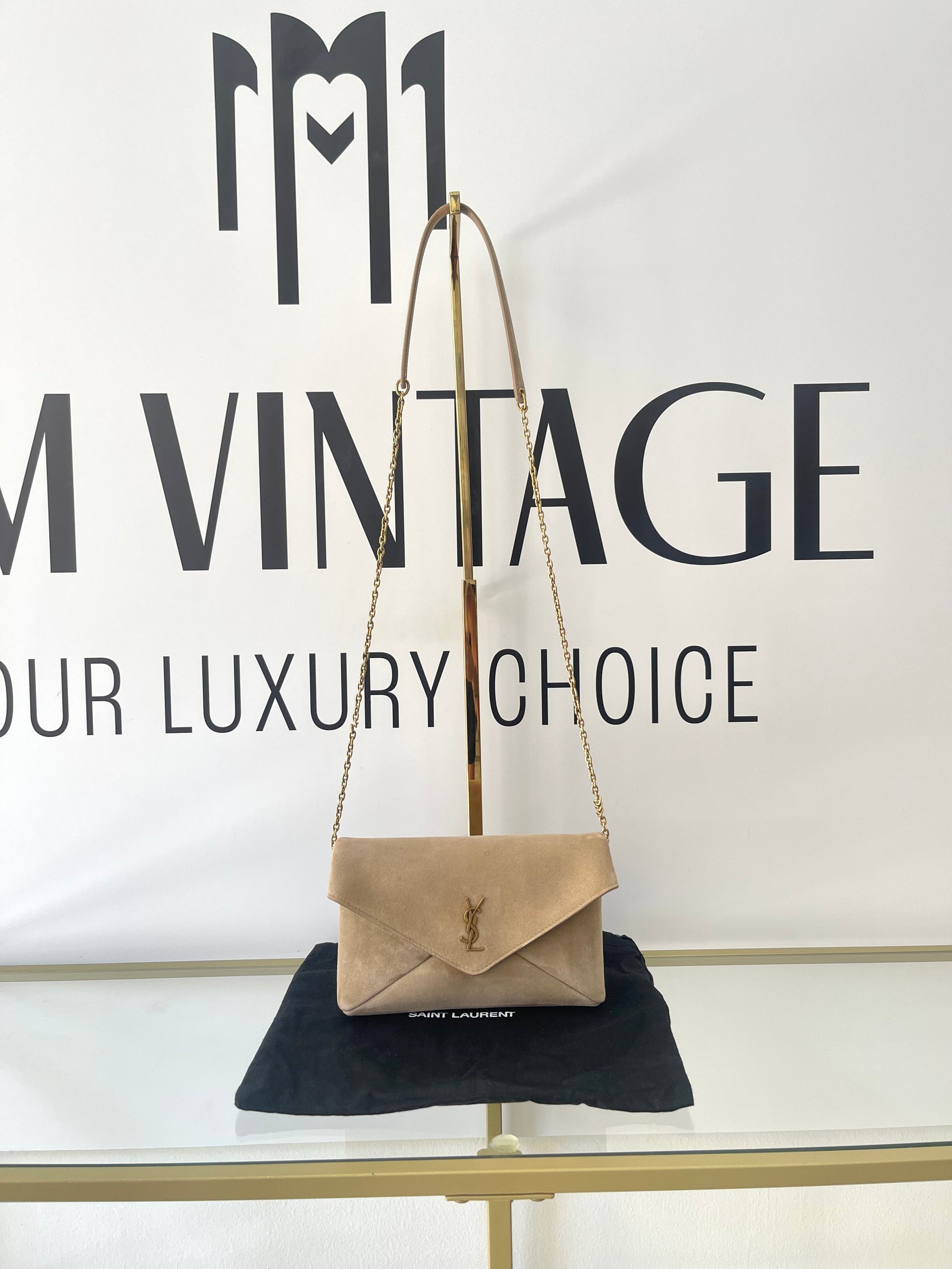 Pochette Cassandre in Suede Saint Laurent
