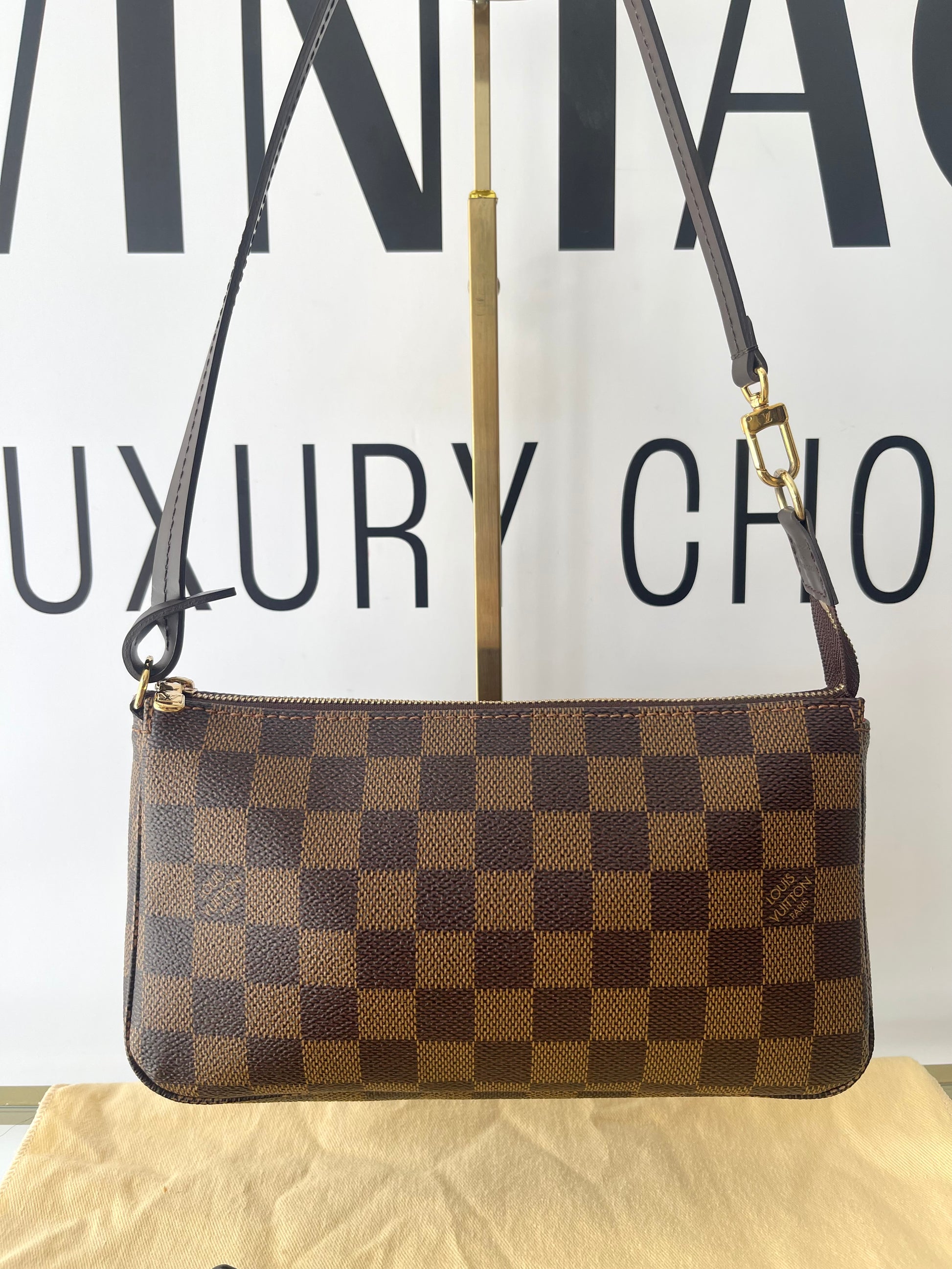 Pochette Accessoires Damier Ebéne Louis Vuitton