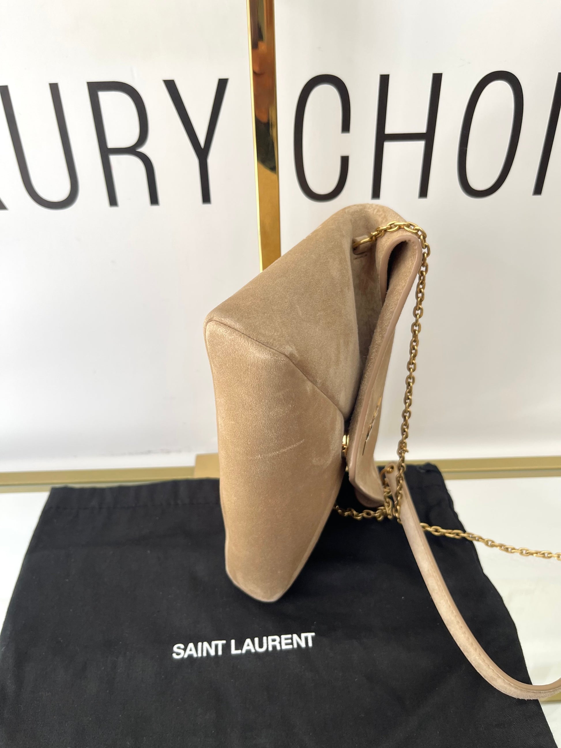 Pochette Cassandre in Suede Saint Laurent