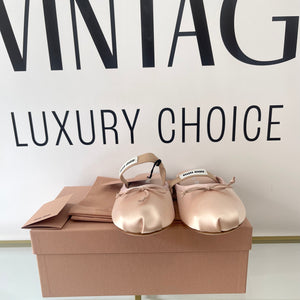 Ballerine in raso Miu Miu