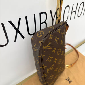 Pochette Accessoires Monogram Louis Vuitton