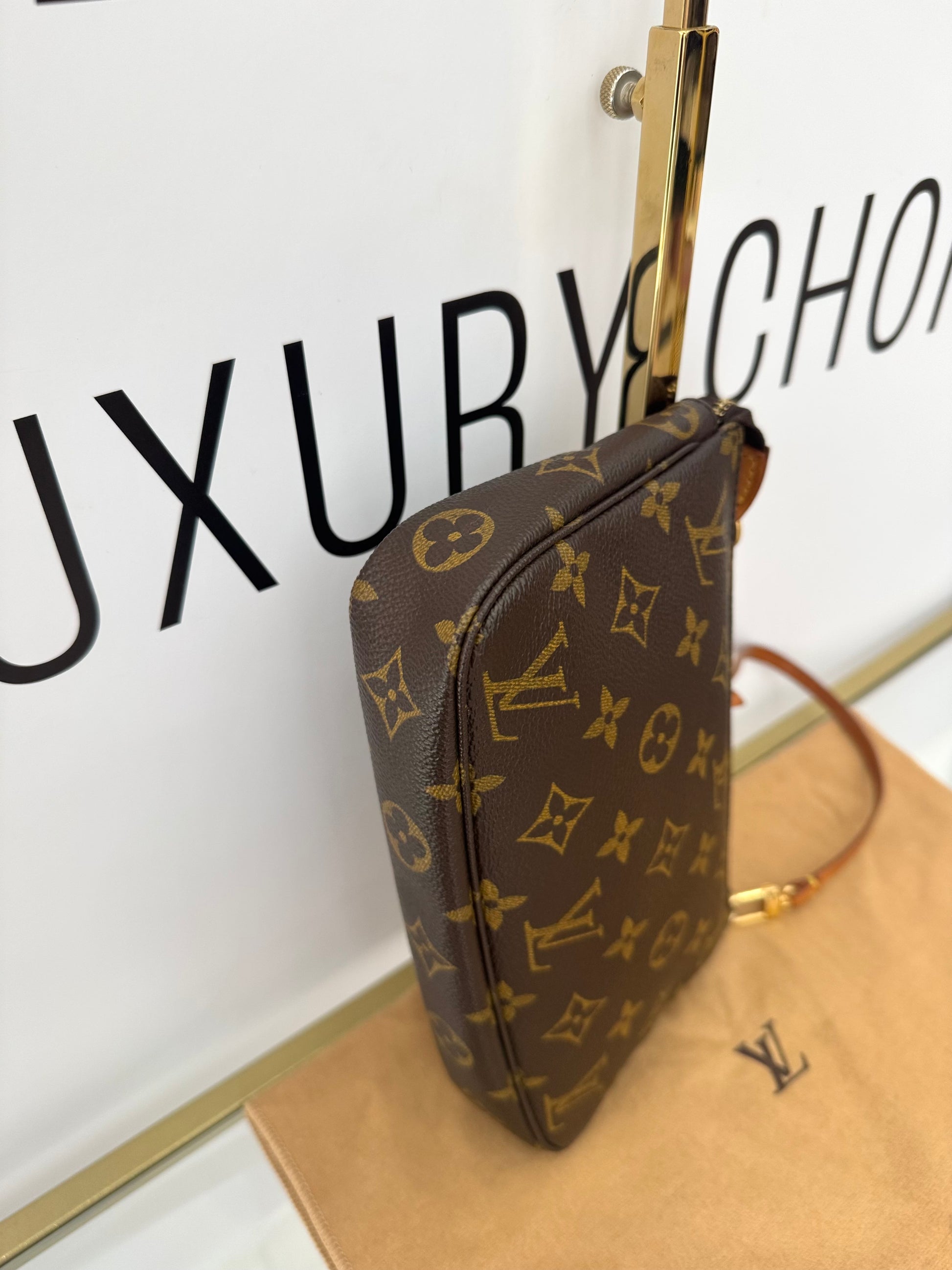 Pochette Accessoires Monogram Louis Vuitton