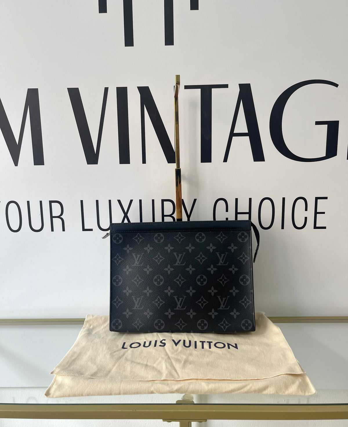 Pochette Voyage MM Monogram Eclipse Louis Vuitton