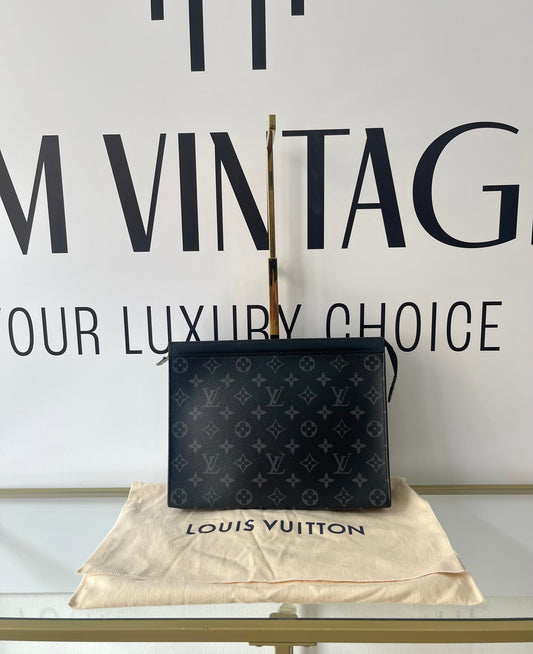 Pochette Voyage MM Monogram Eclipse Louis Vuitton