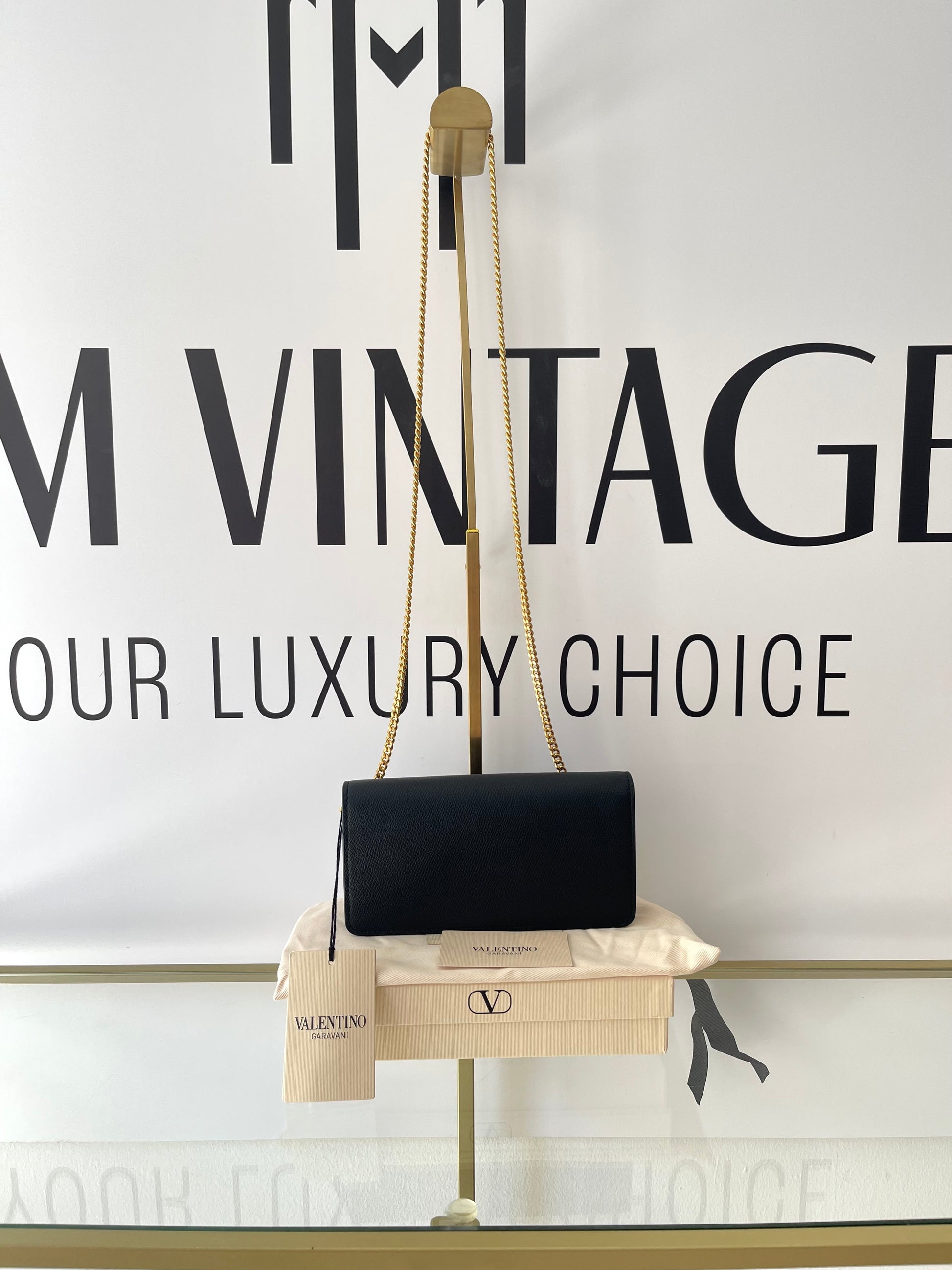 Wallet On Chain VLogo Signature Valentino Garavani