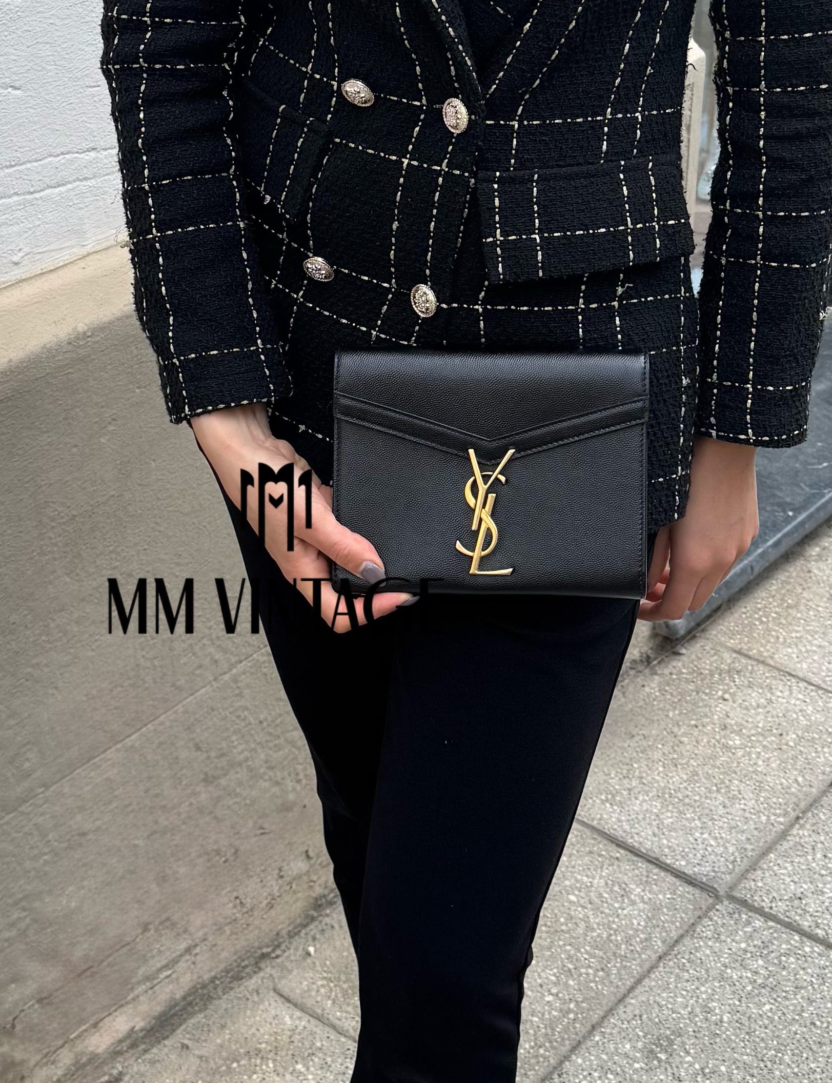 Wallet On Chain Cassandra Saint Laurent