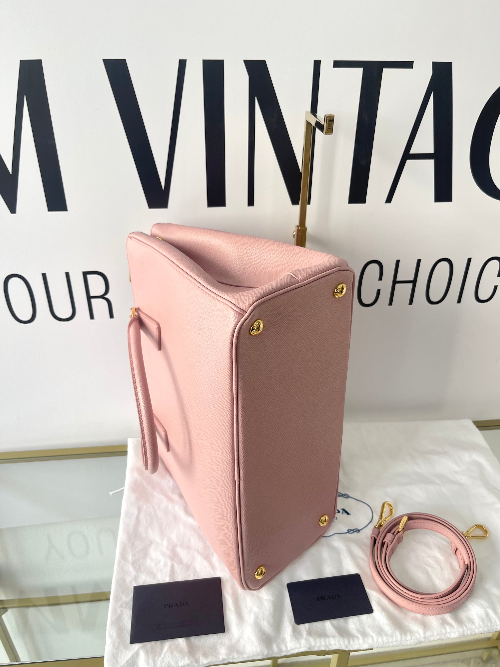 Borsa Galleria Large in Saffiano Prada