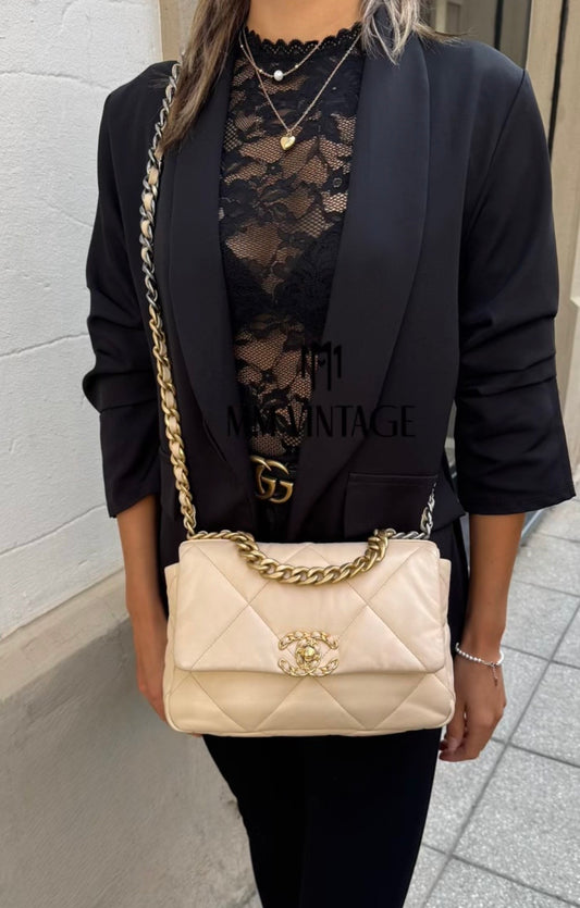 Borsa Chanel 19