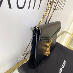 Wallet On Chain Cassandra Saint Laurent