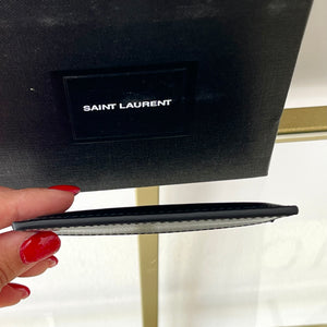 Portacarte con logo oro in pelle martellata YSL