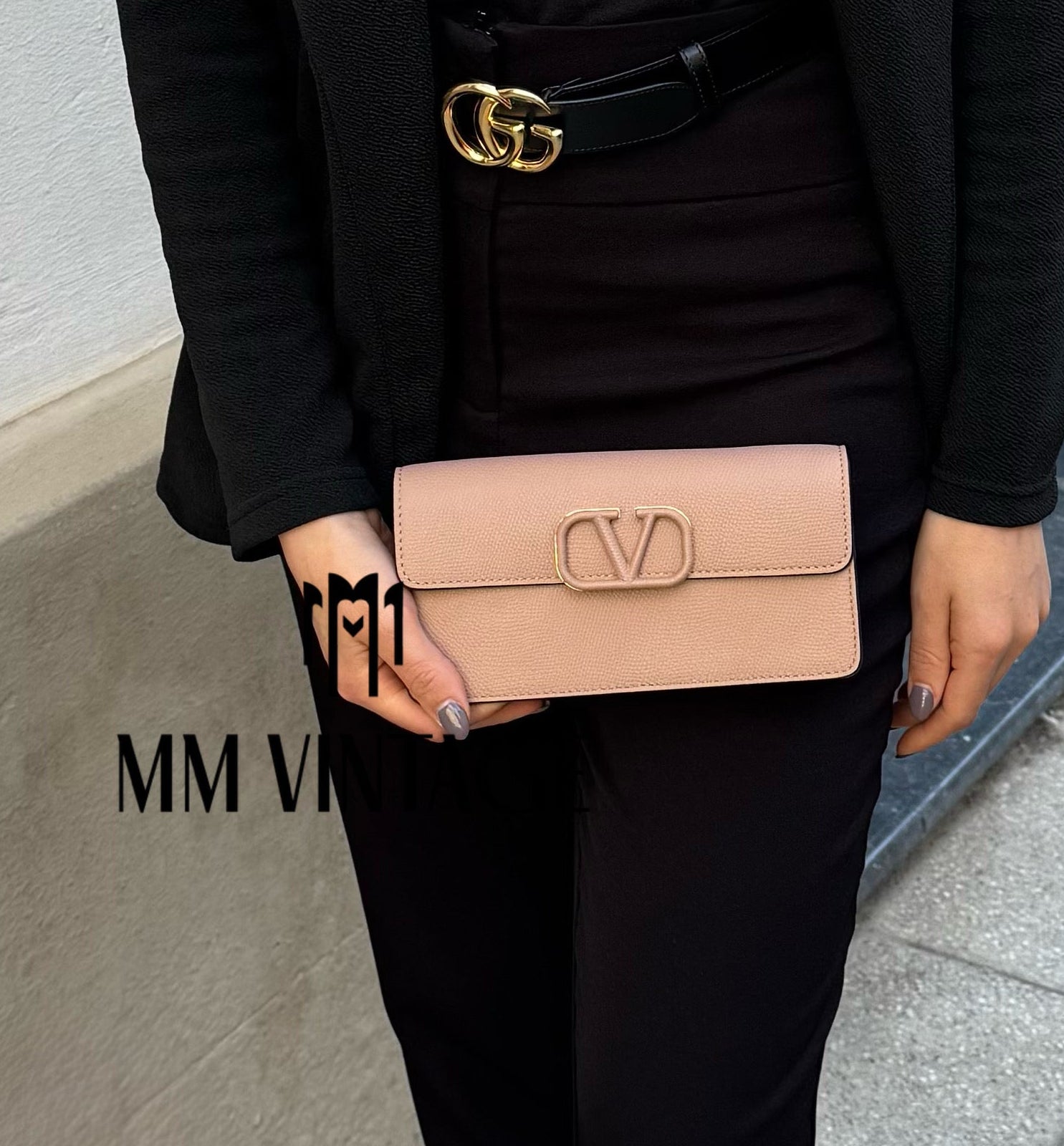 Wallet On Chain VLogo Signature Valentino Garavani