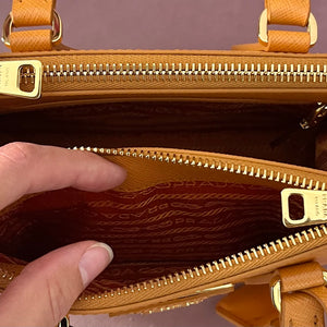 Borsa Galleria Mini in Saffiano Prada
