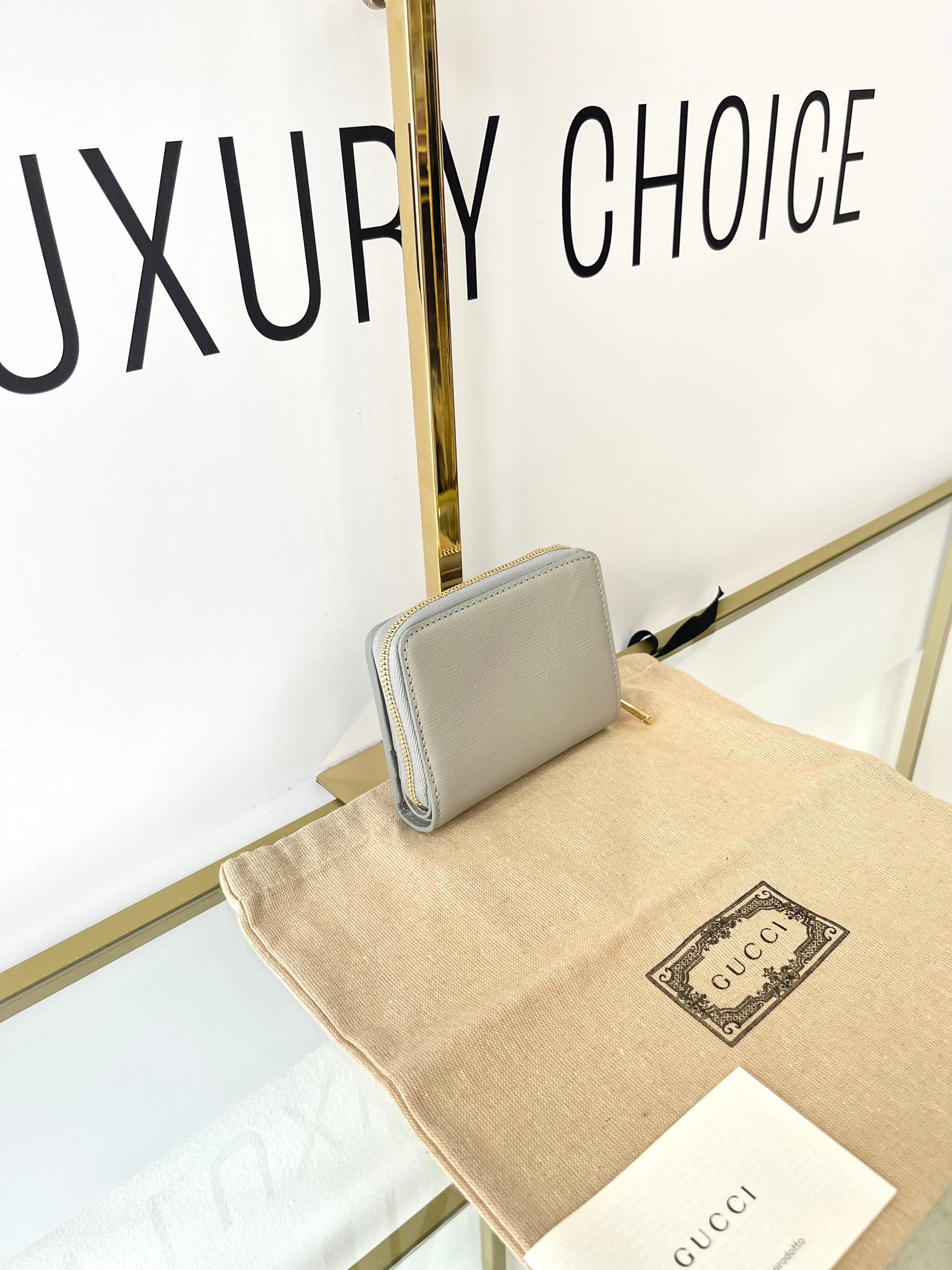 Portafoglio con logo Gucci grigio chiaro