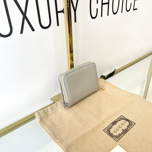 Portafoglio con logo Gucci grigio chiaro