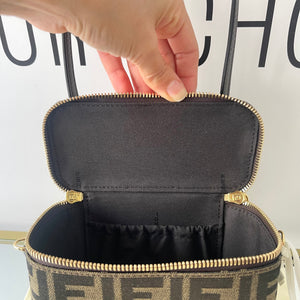 Borsa Vanity Fendi