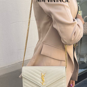 Wallet On Chain Cassandre Saint Laurent
