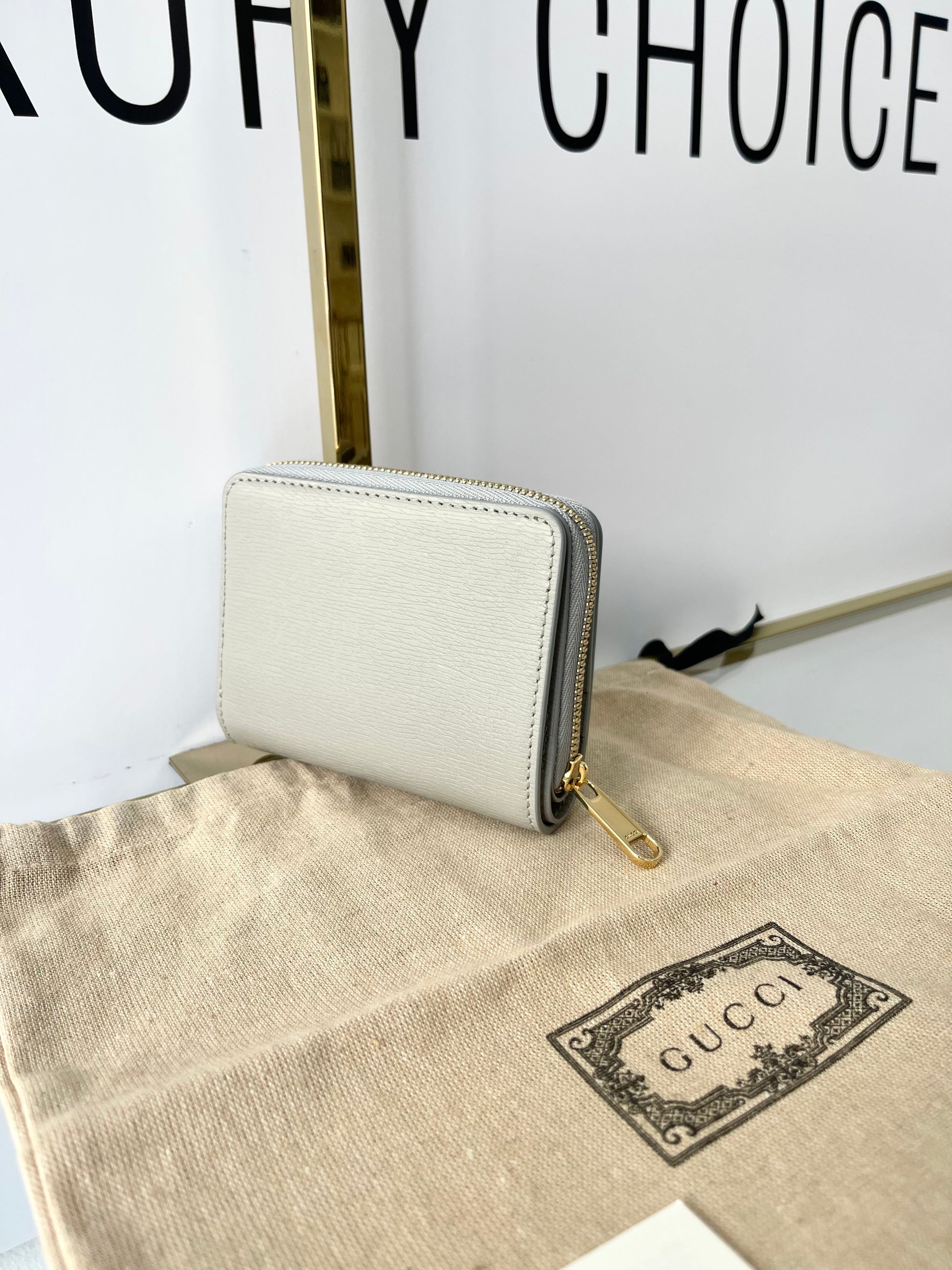 Portafoglio con logo Gucci grigio chiaro