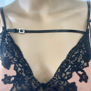 Abito con dettagli in pizzo nero Gucci