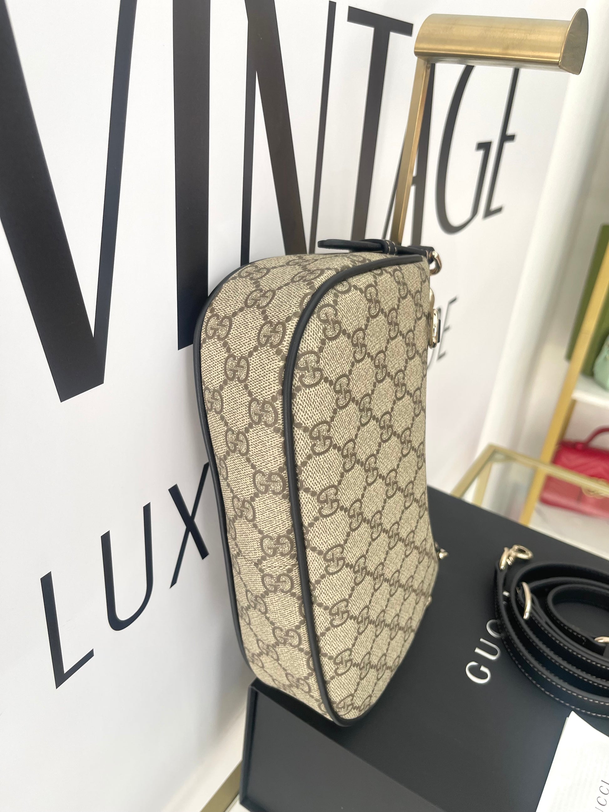 Borsa GG Emblem Gucci