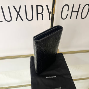 Wallet On Chain Cassandre Saint Laurent