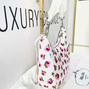 Borsa Re-Edition 2005 in Re-Nylon e Saffiano con motivo rose Prada