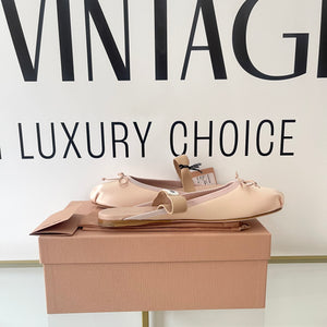 Ballerine in raso Miu Miu