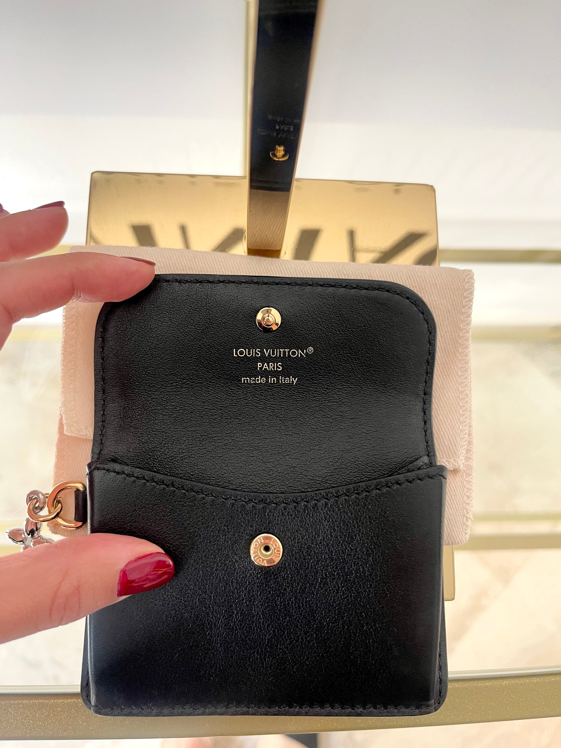 Portacarte di credito Tiny Recto Verso LV Bloom Louis Vuitton