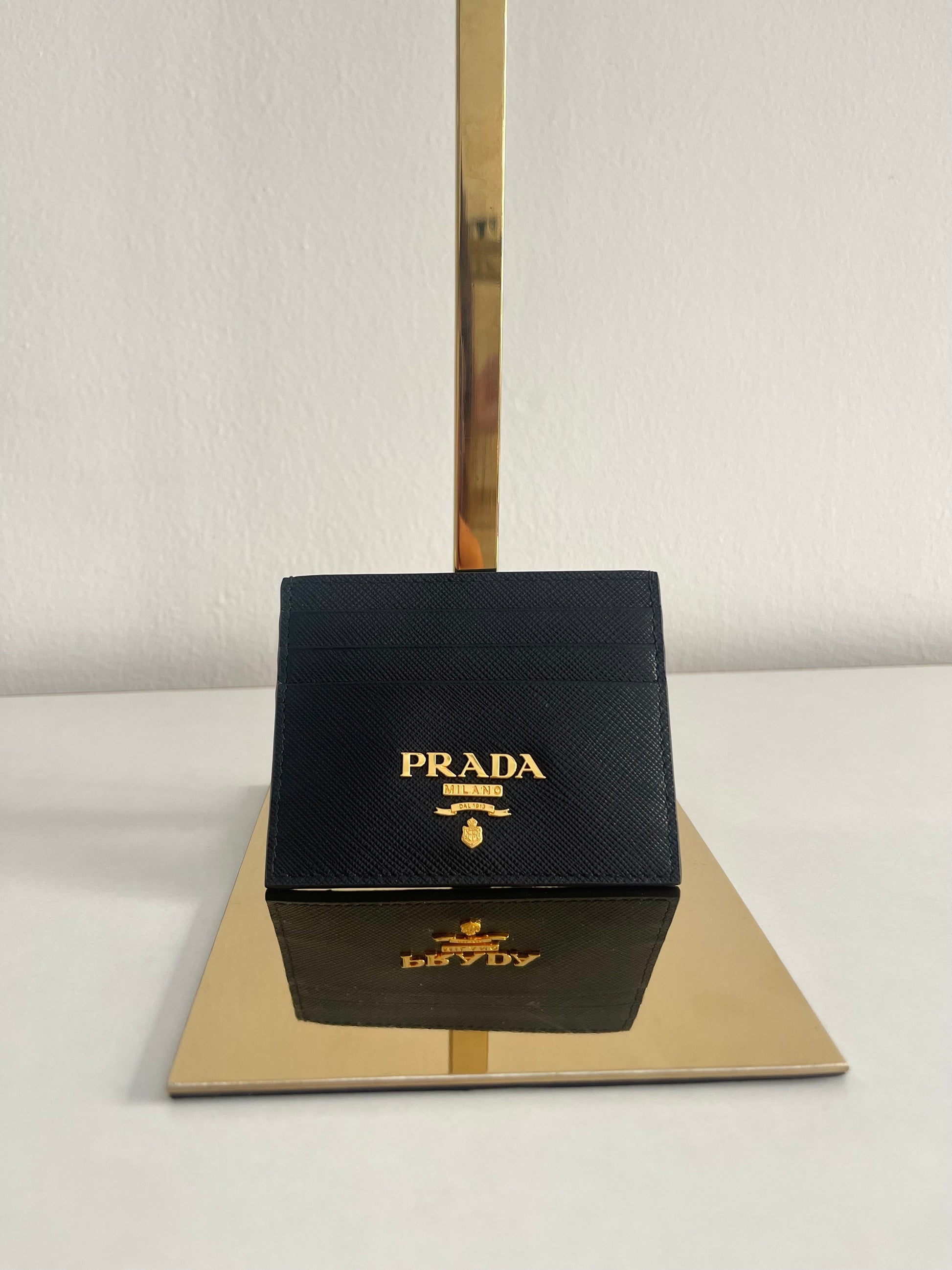 Portacarte in Saffiano nero Prada