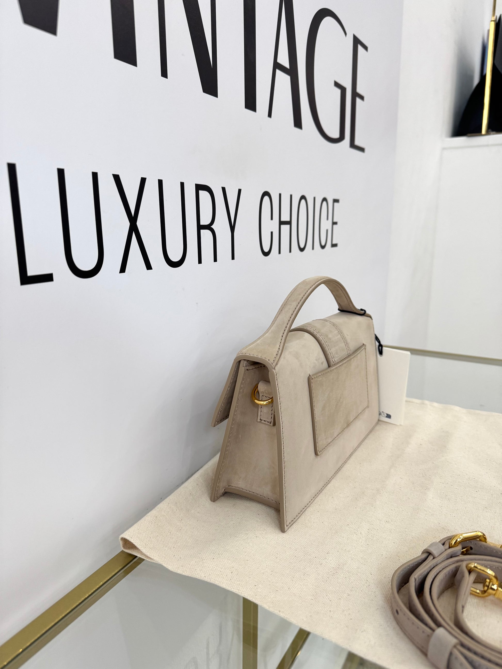 Borsa Le Grand Bambino in Nabuk Jacquemus