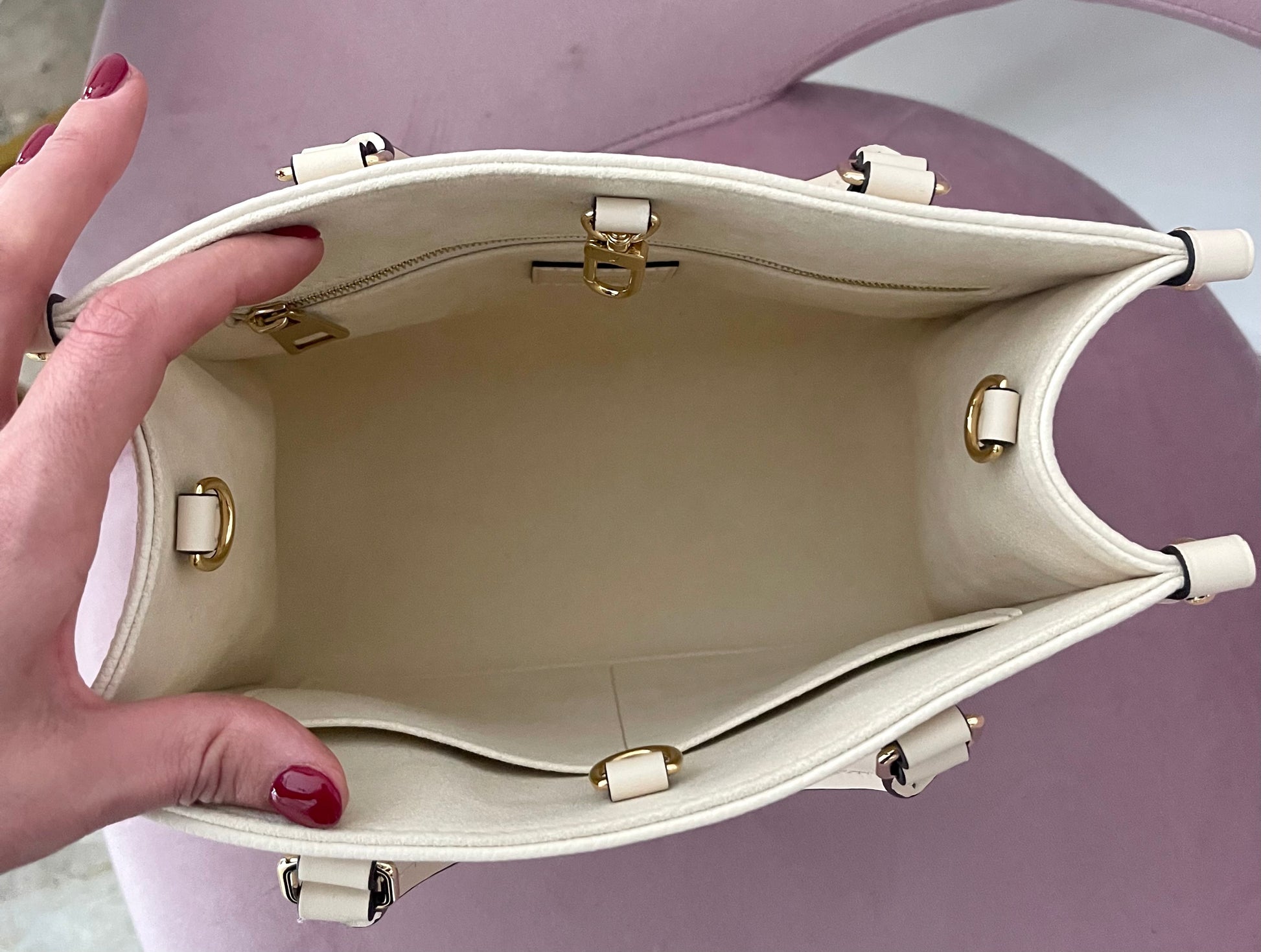 Borsa OnTheGo PM Monogram Empreinte Louis Vuitton