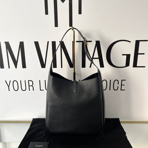 Le 5 à 7 large morbida in pelle martellata Saint Laurent