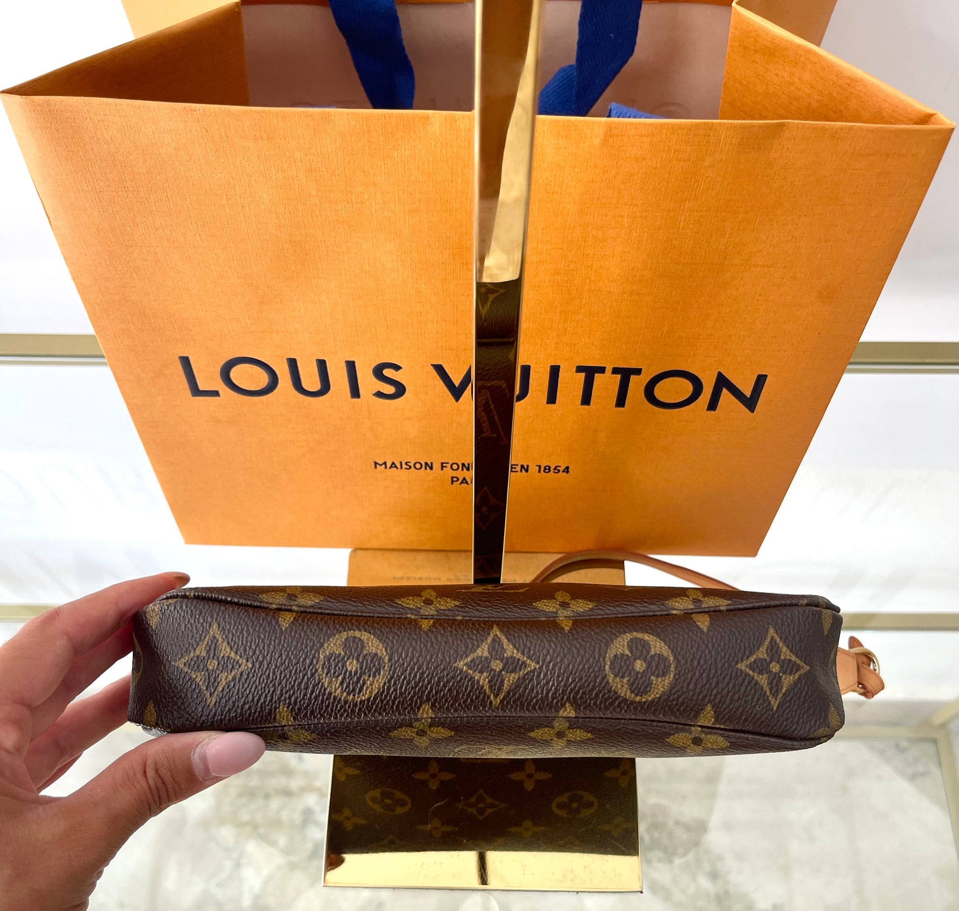 Pochette Accessoires Monogram Louis Vuitton