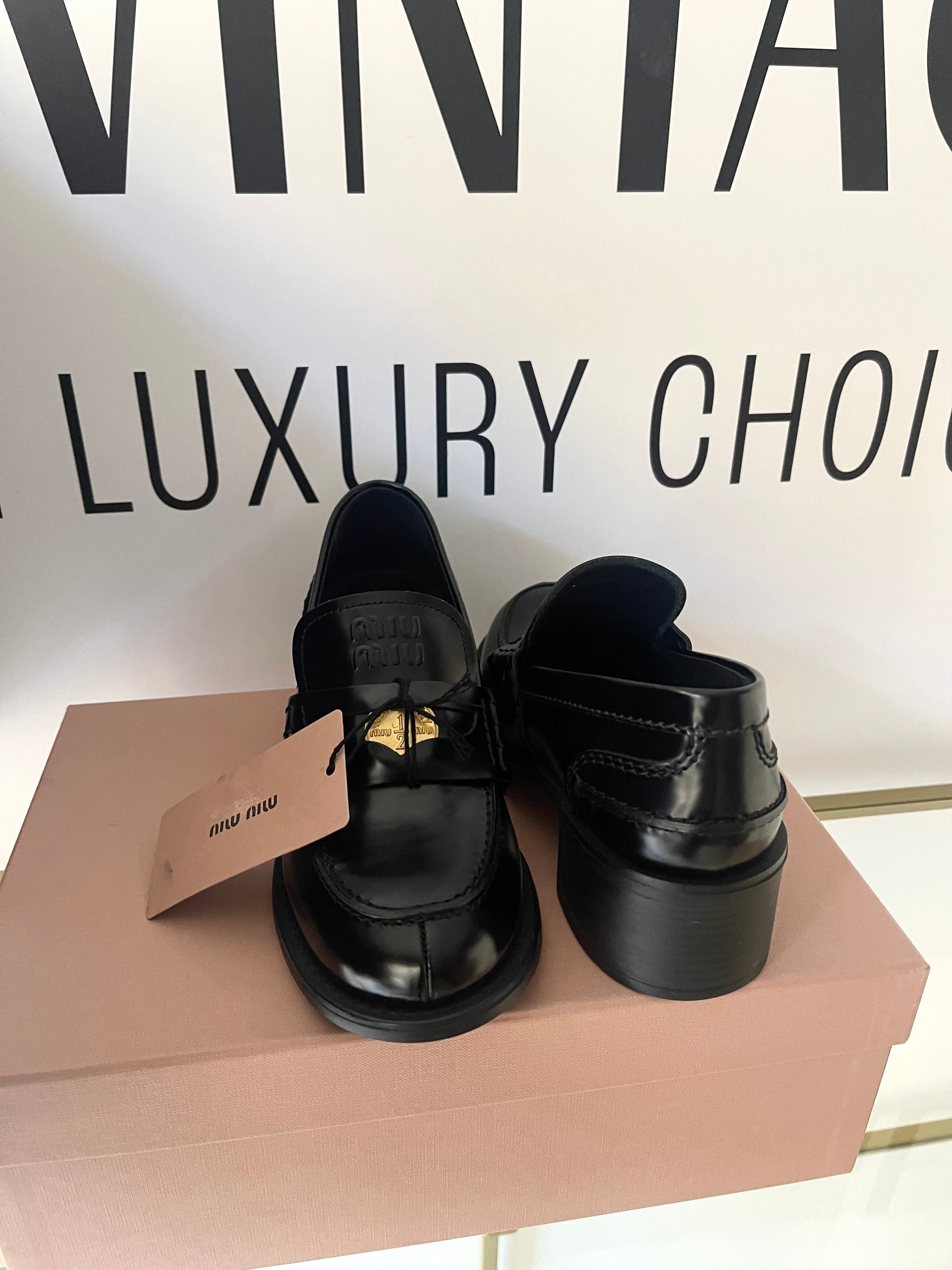 Mocassini in pelle spazzolata Miu Miu